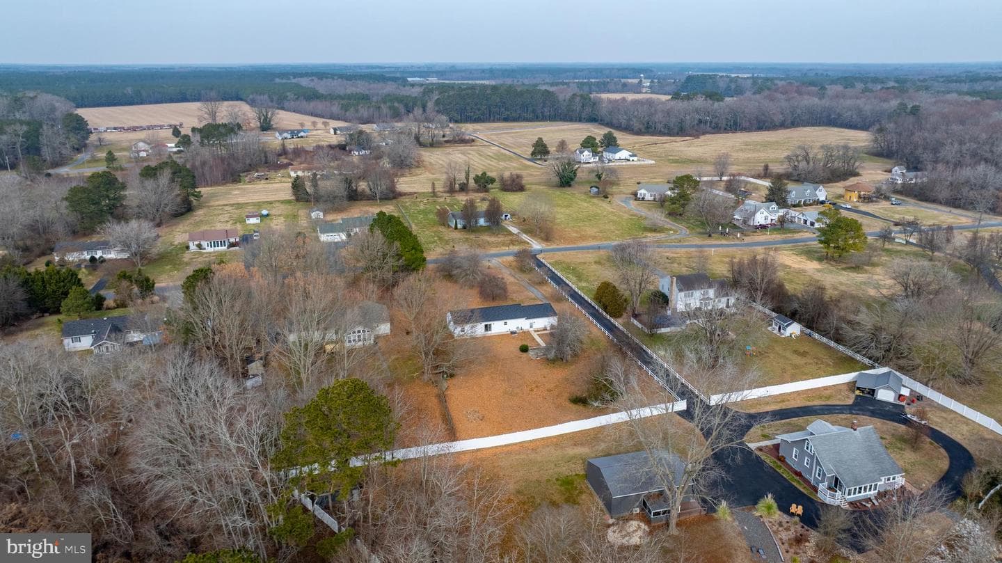 34157 Somerset Rd photo 34