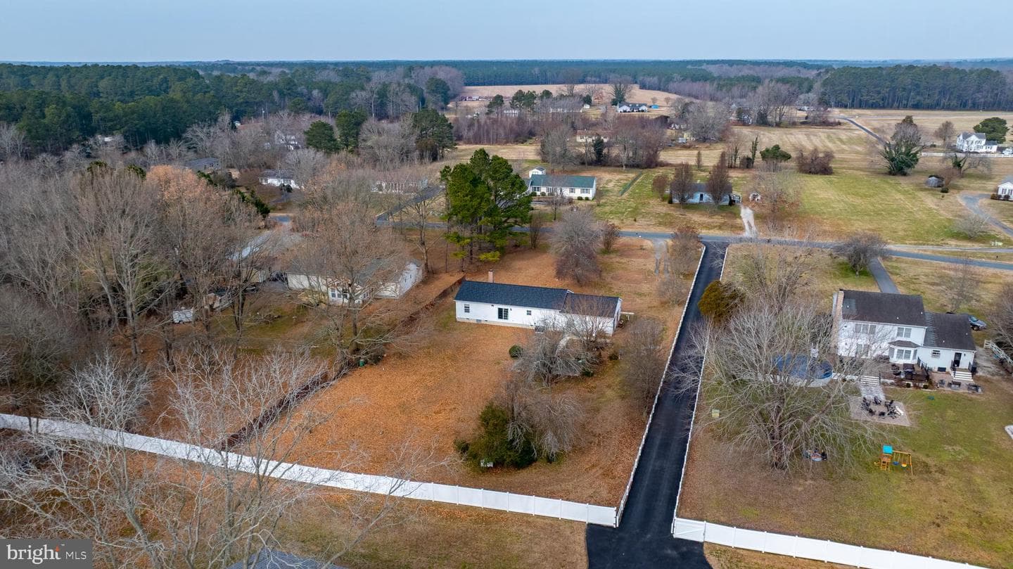 34157 Somerset Rd photo 37