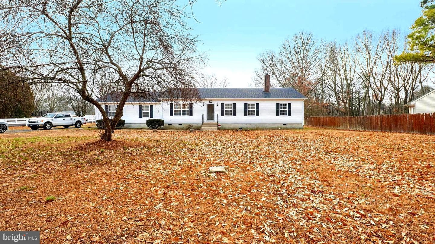 34157 Somerset Rd photo 4