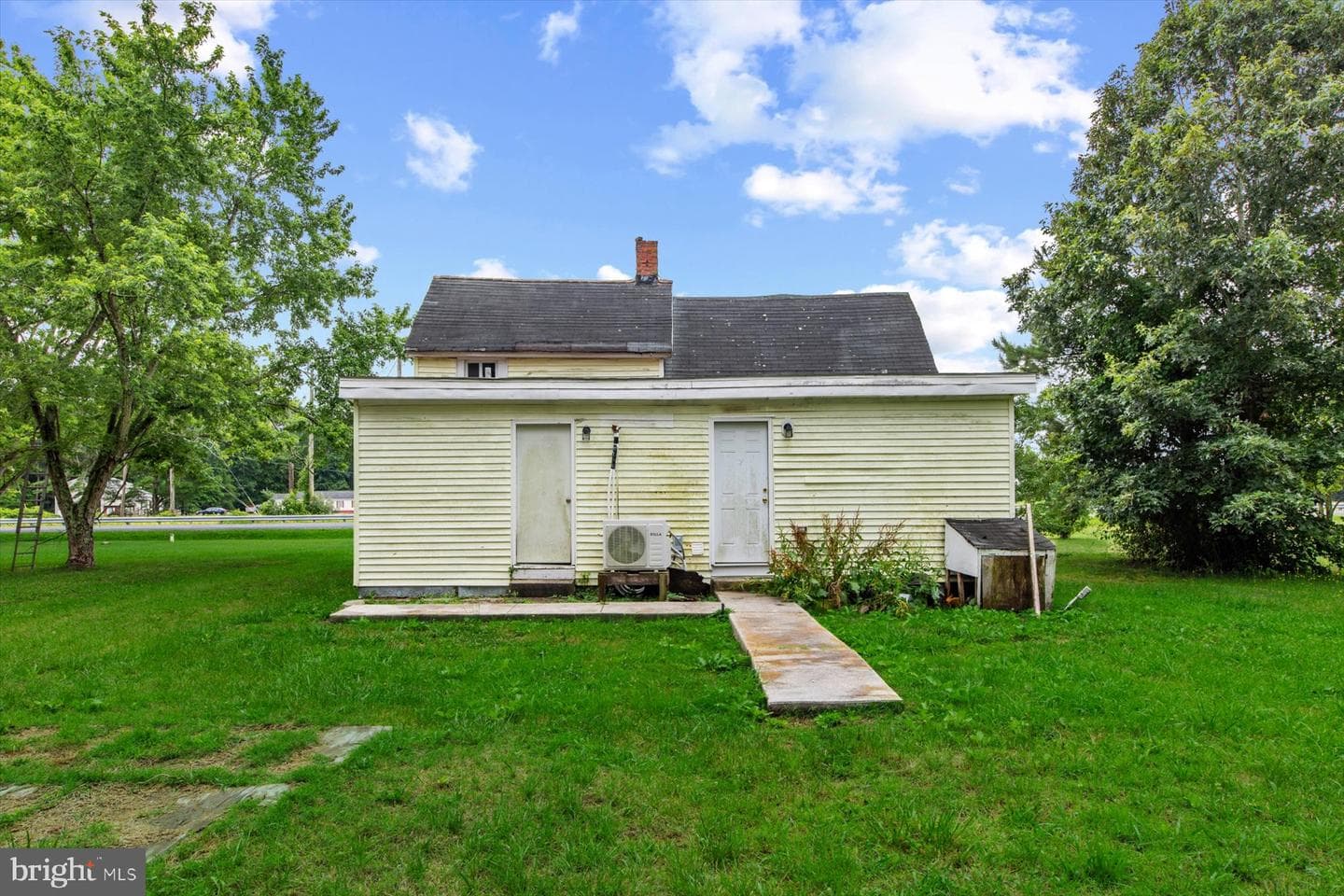 29564 Deal Island Road W photo 5