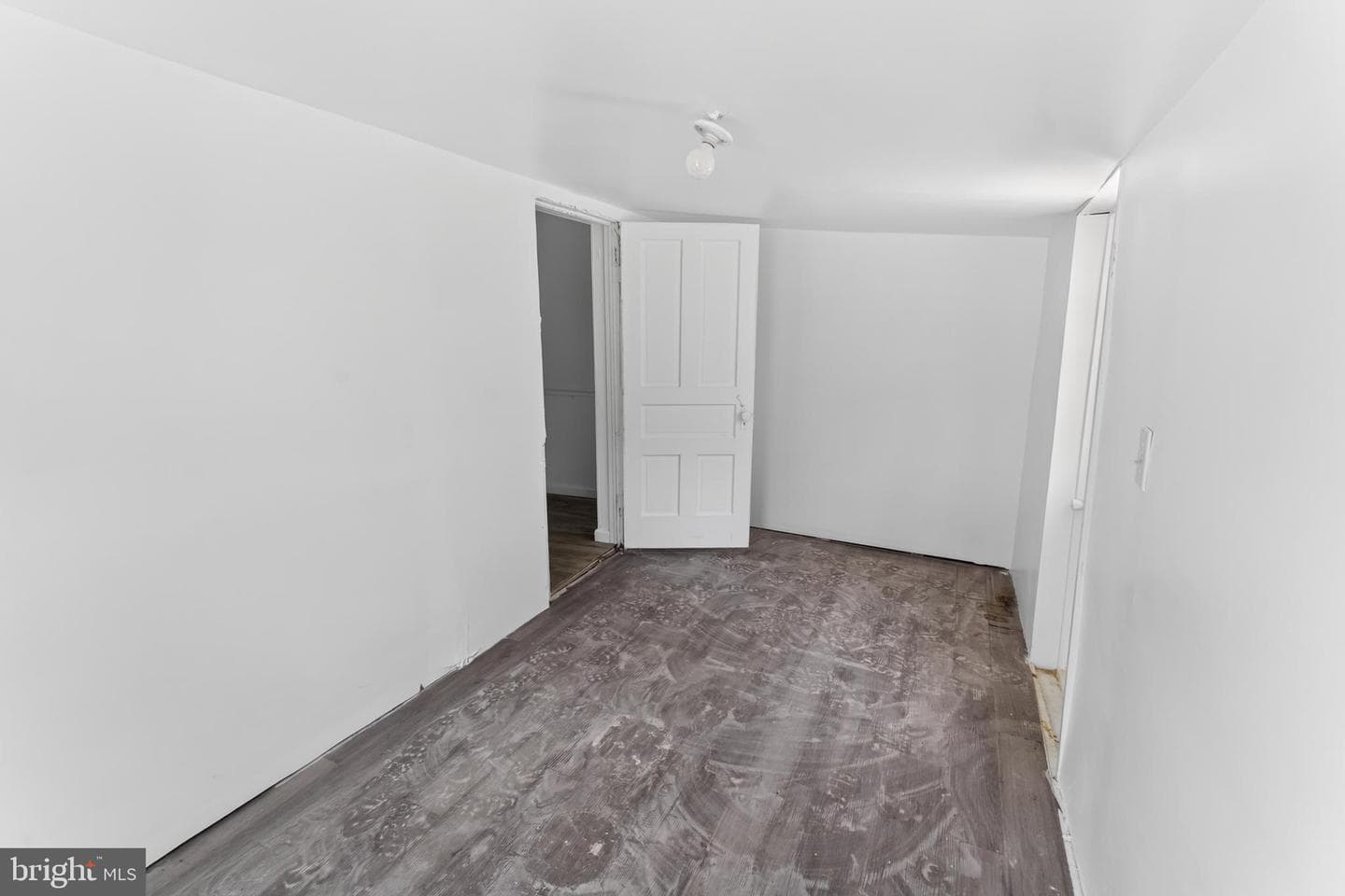 272 S Somerset Avenue photo 27