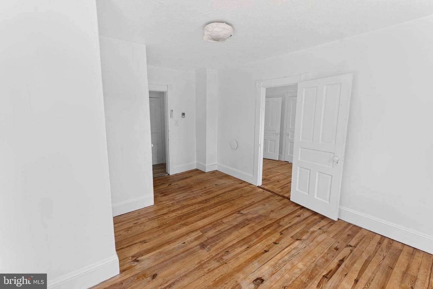 272 S Somerset Avenue photo 38