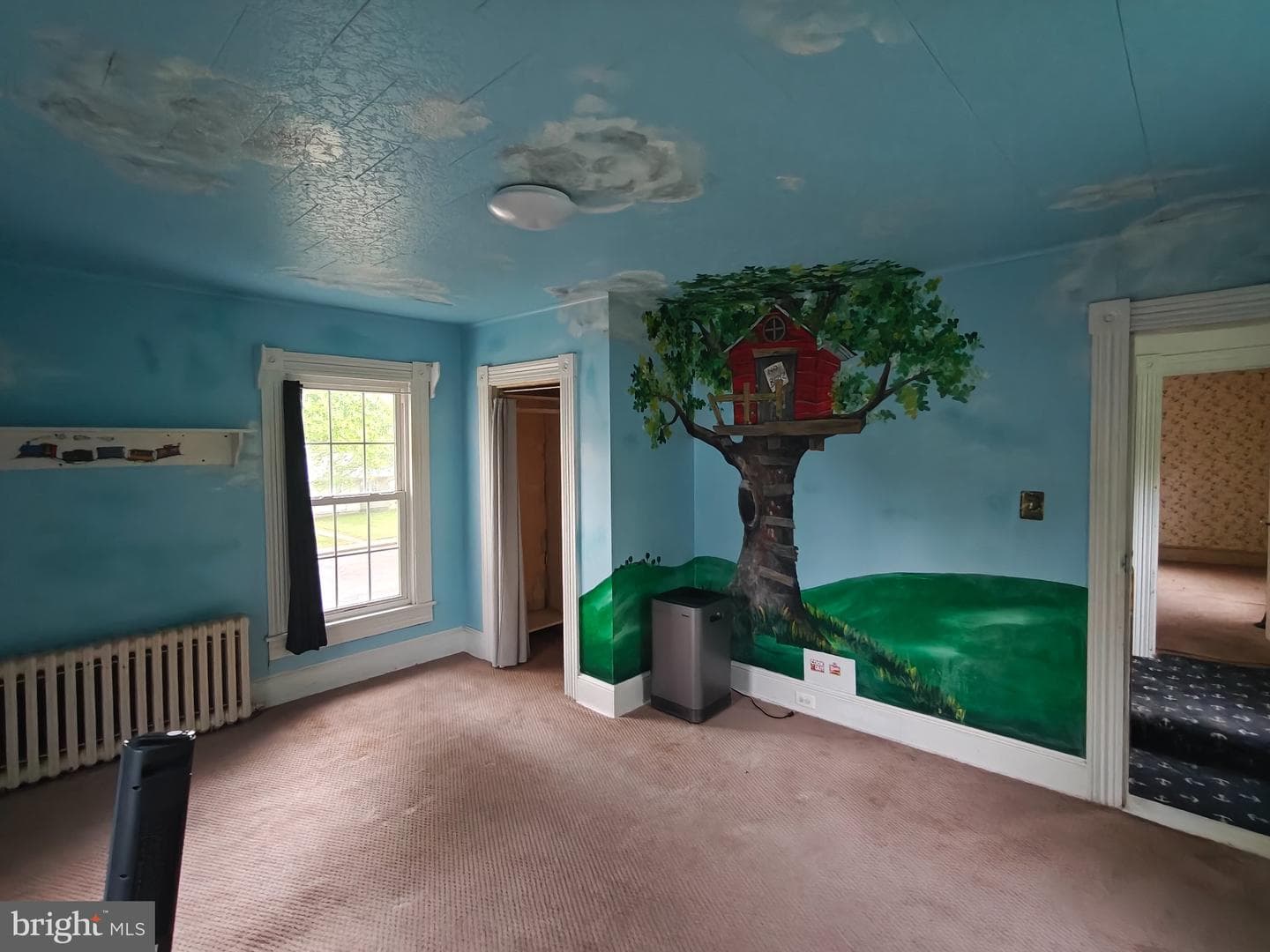 103 S Somerset Avenue photo 105