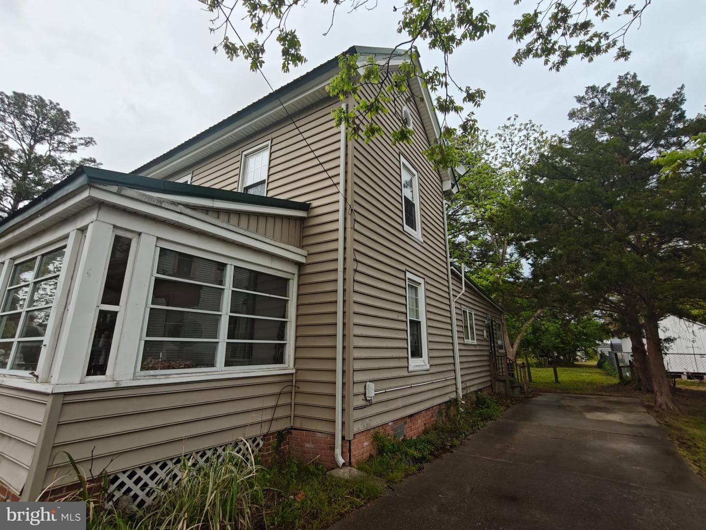 103 S Somerset Avenue photo 139
