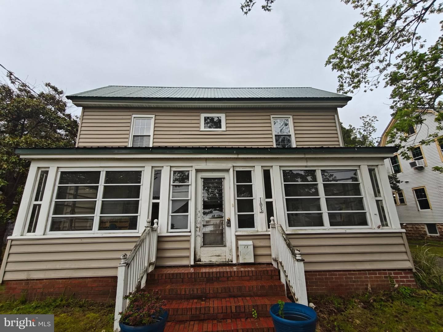 103 S Somerset Avenue photo 144