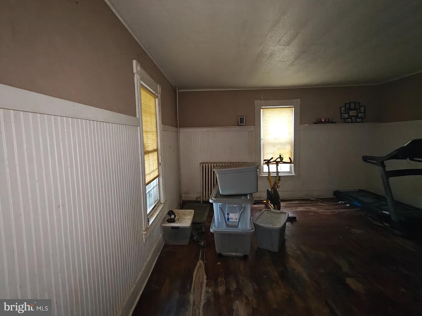 103 S Somerset Avenue photo 16