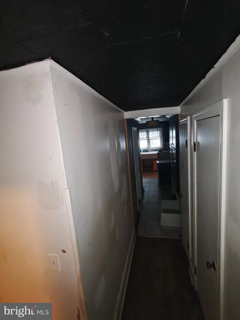 103 S Somerset Avenue photo 25