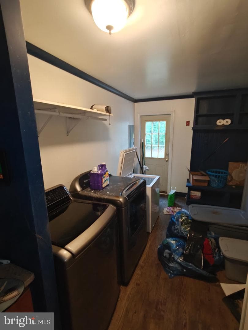 103 S Somerset Avenue photo 42