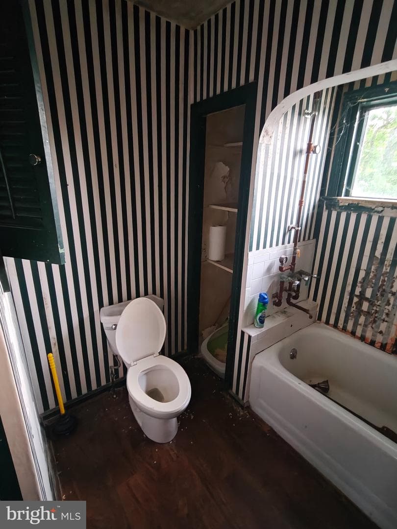 103 S Somerset Avenue photo 59