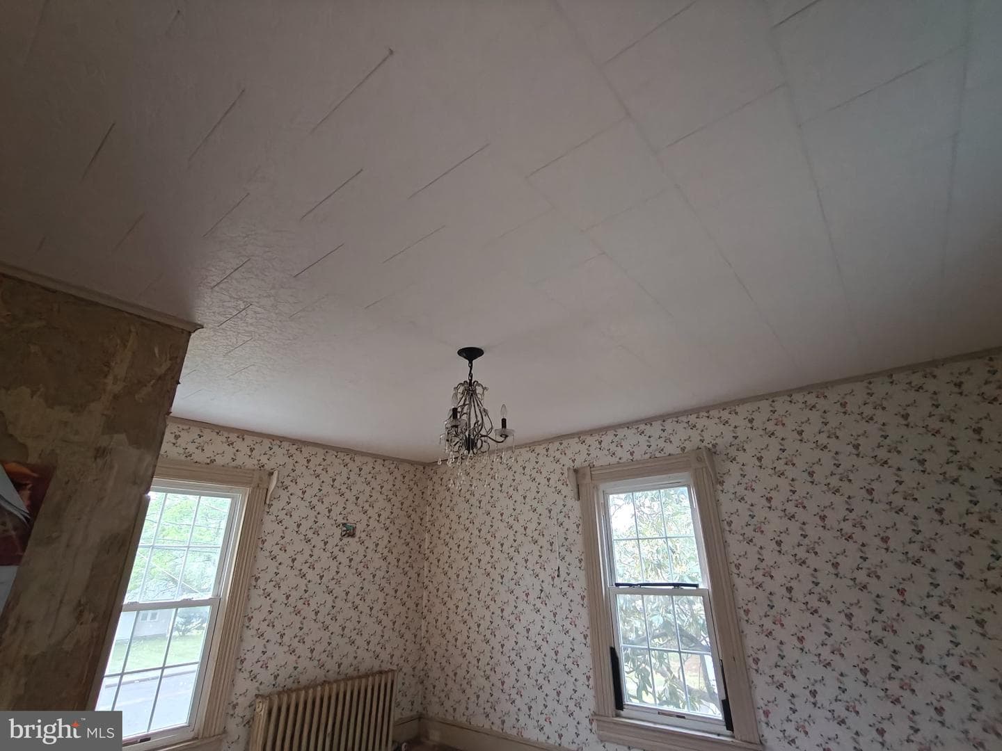 103 S Somerset Avenue photo 81