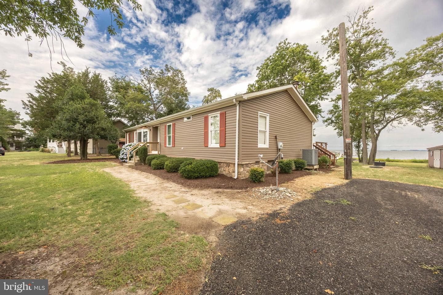 7940 Riverview Road photo 9
