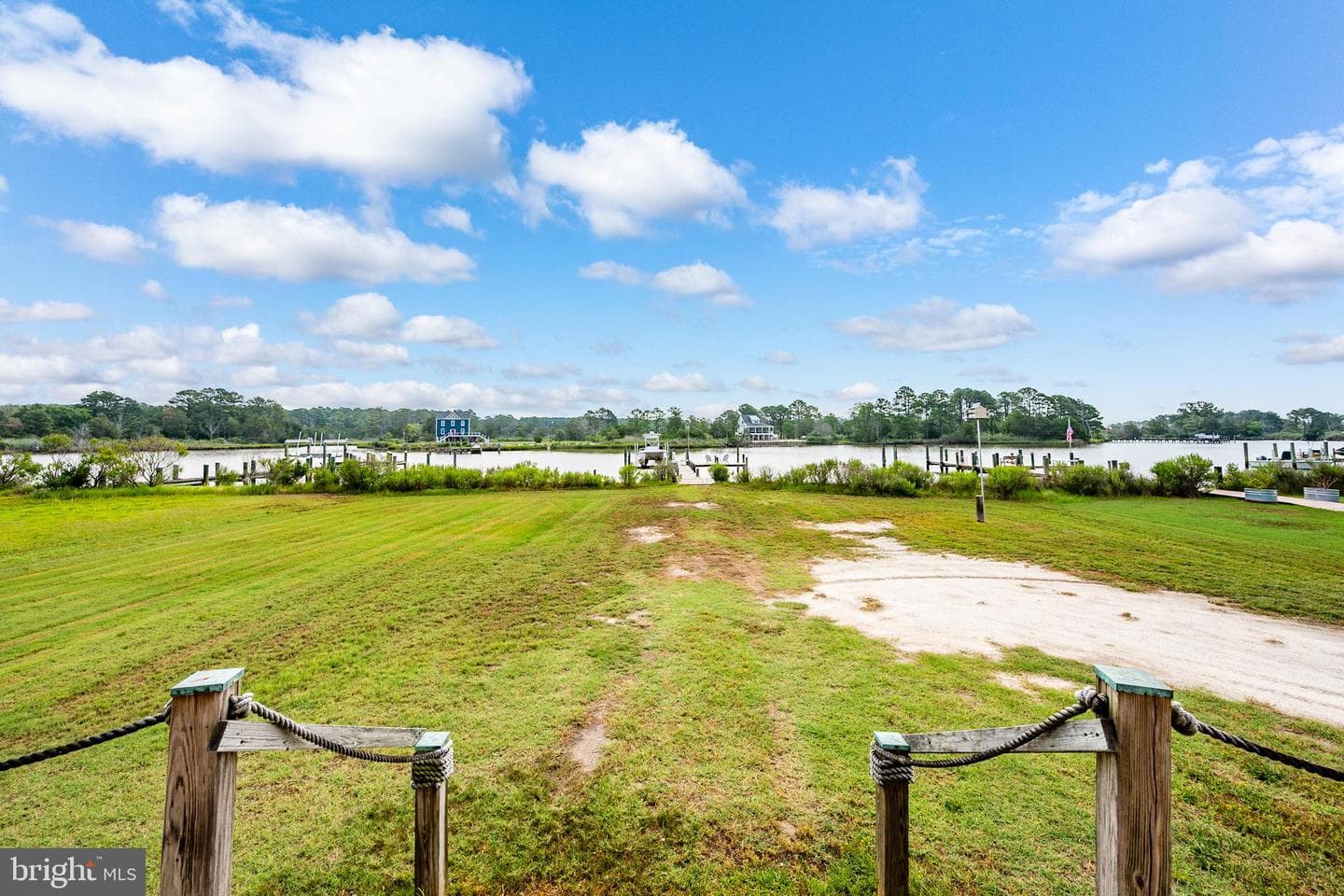 27093 Point Road photo 57