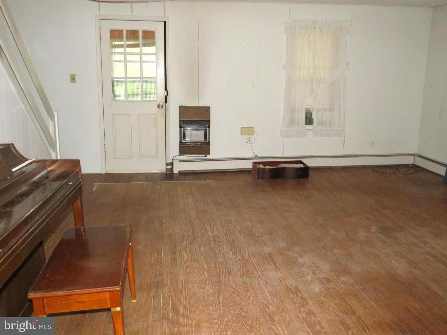 26427 Mariners Road photo 17