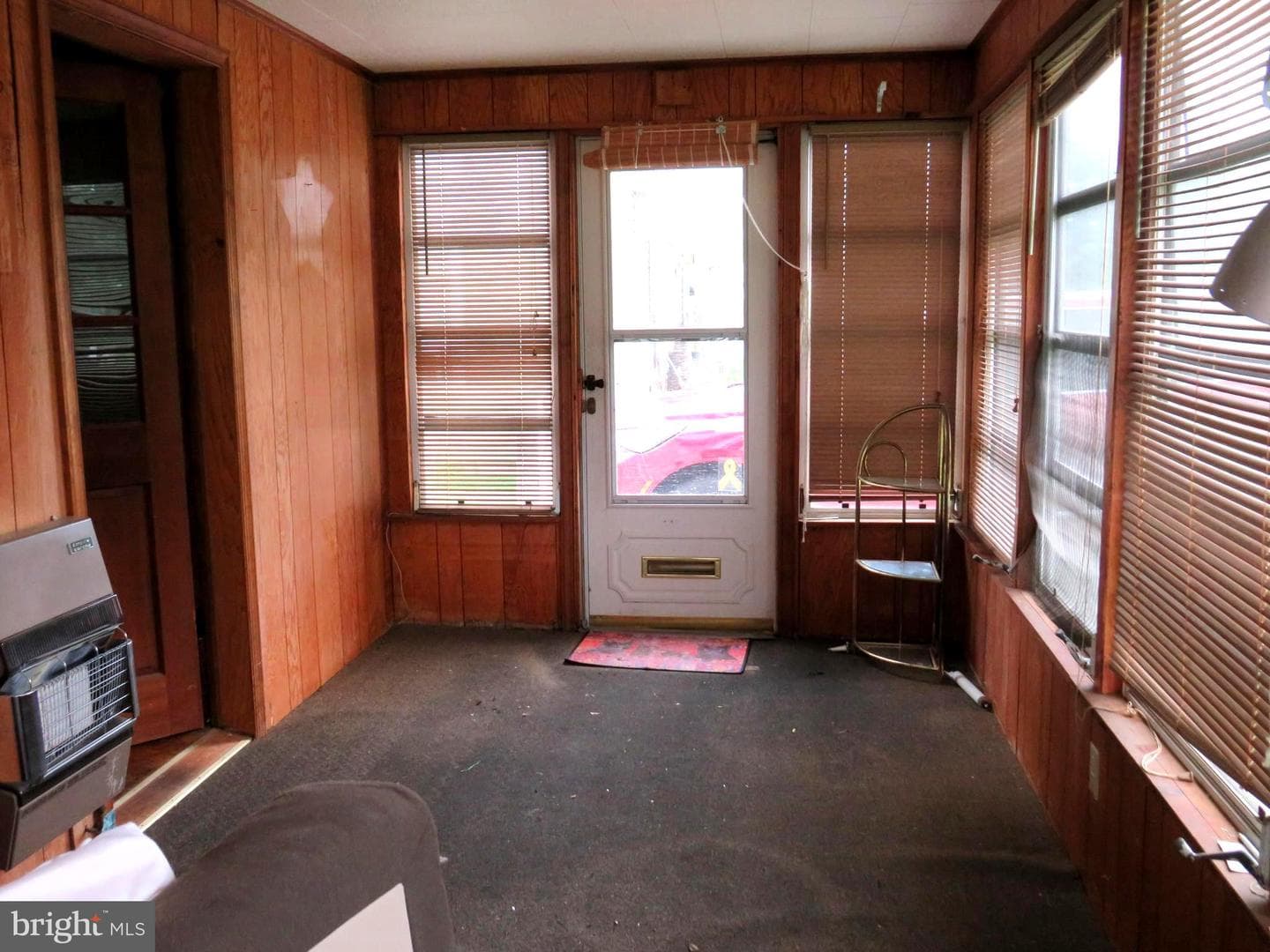 26427 Mariners Road photo 19