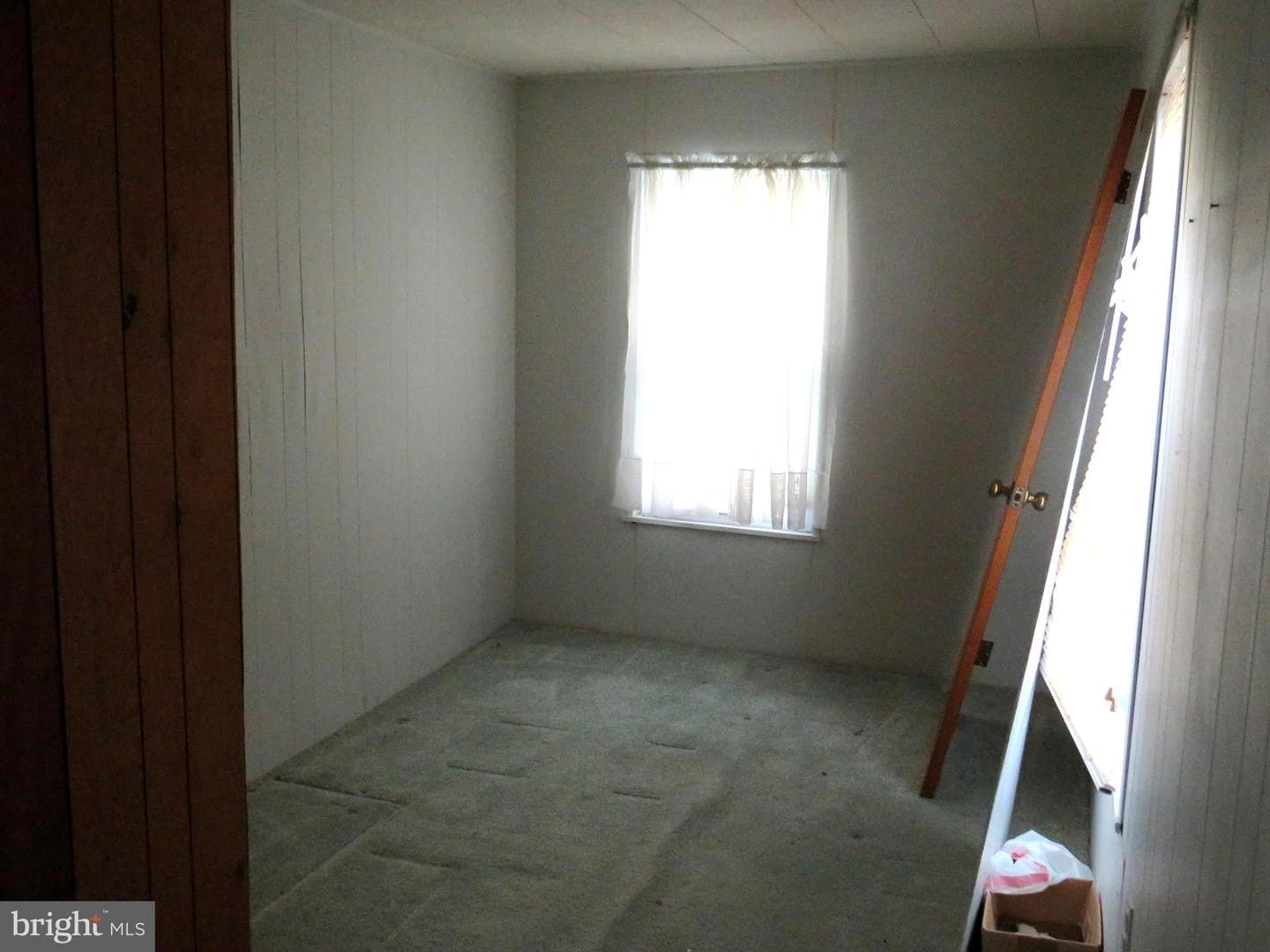 26427 Mariners Road photo 23