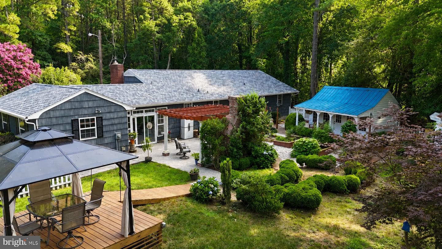 8141 Courthouse Hill Road photo 2