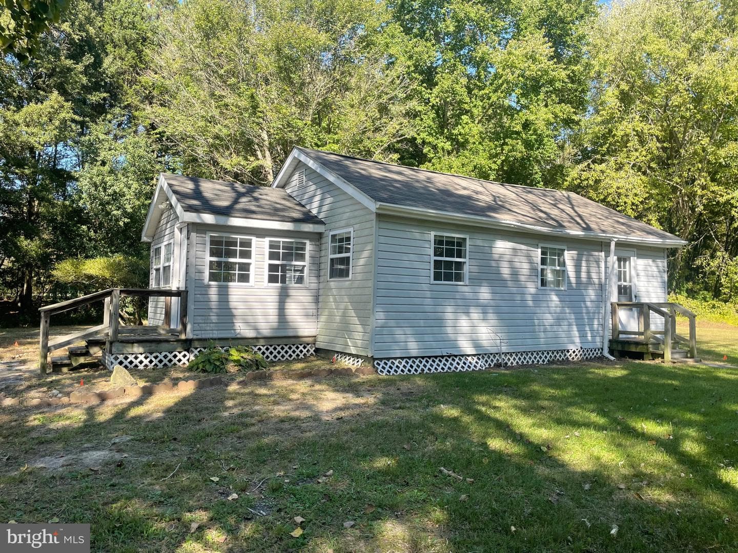 6053 Manadier Road photo 2