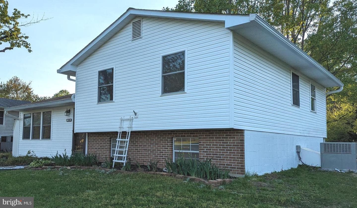 29296 Corbin Parkway photo 2