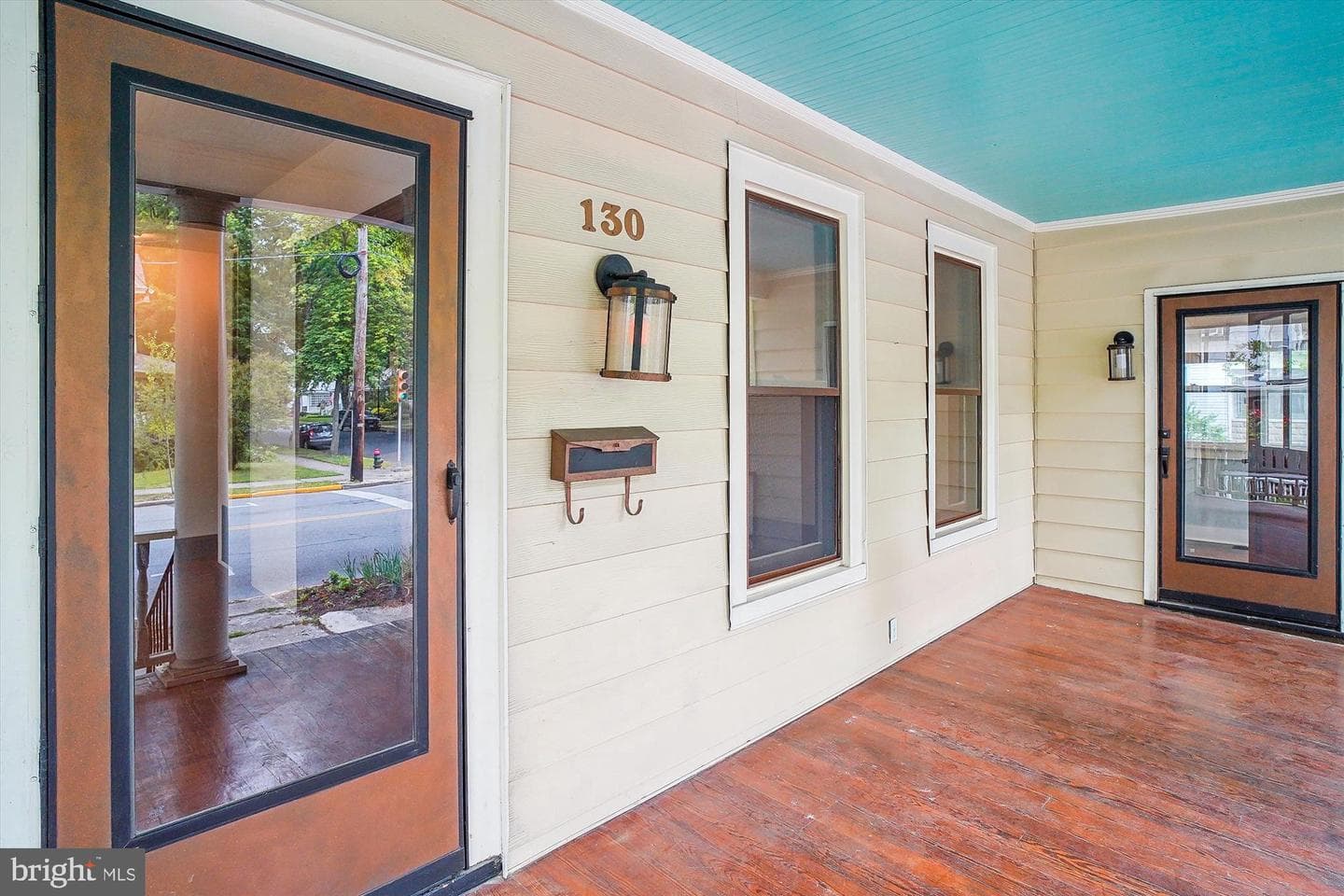 130 S Aurora Street photo 2