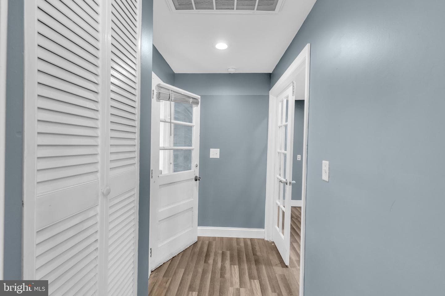 29455 Greenfield Avenue photo 10