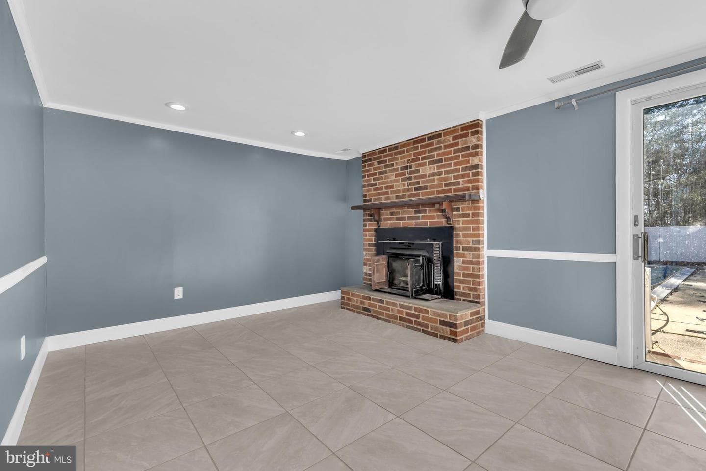 29455 Greenfield Avenue photo 9