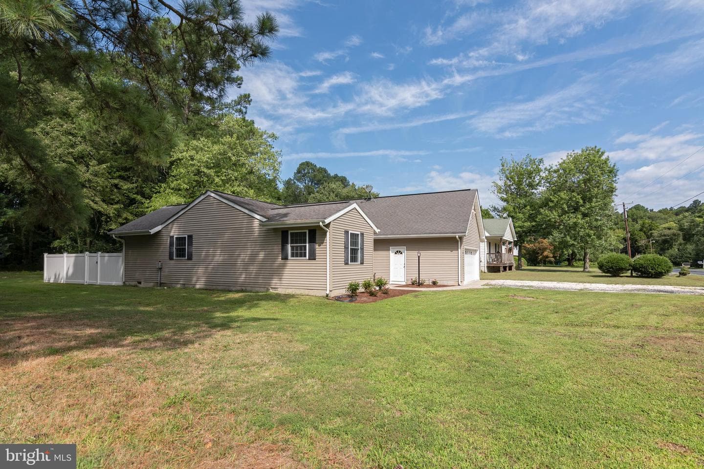 6824 Hopkins Neck Road photo 4