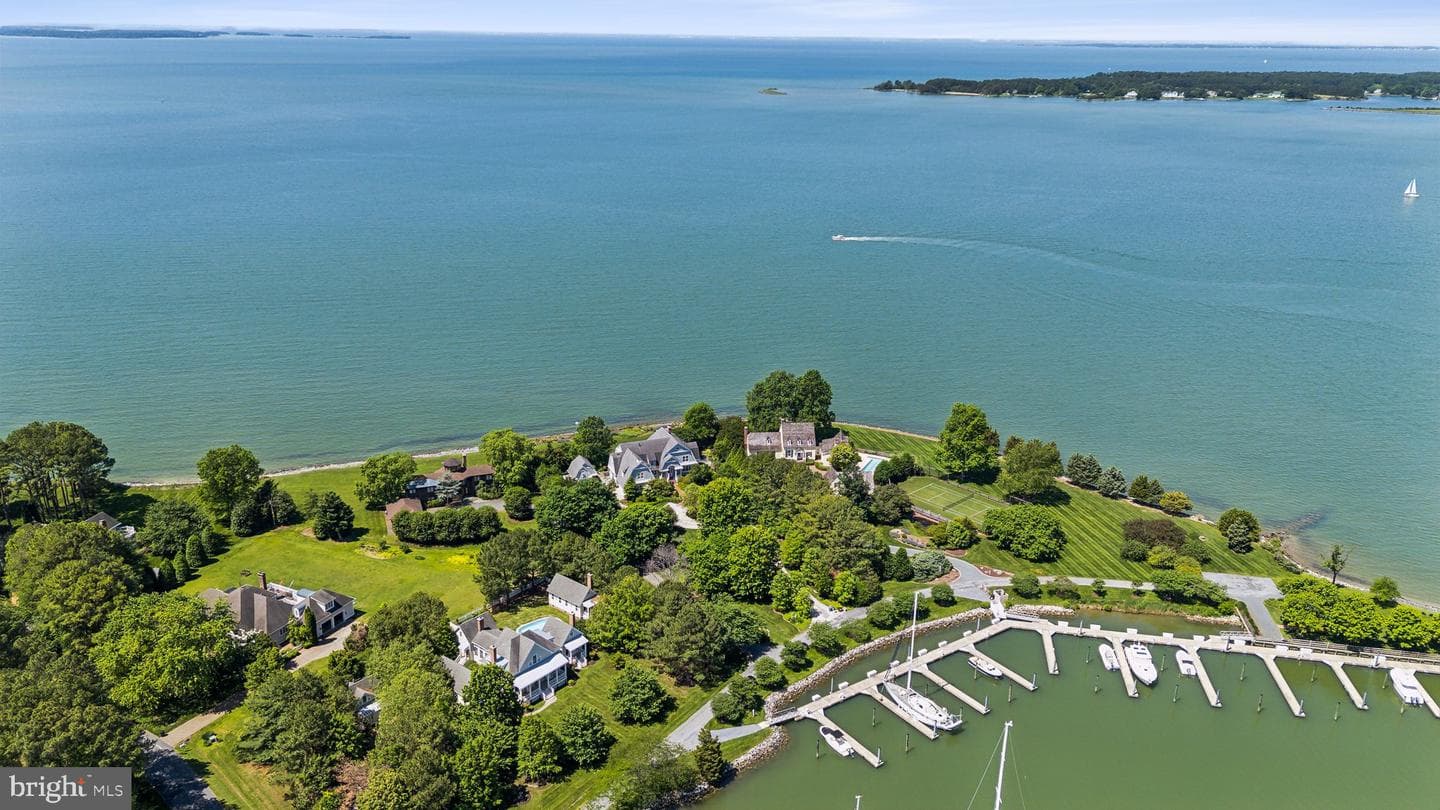 26025 Bachelors Harbor Drive photo 13