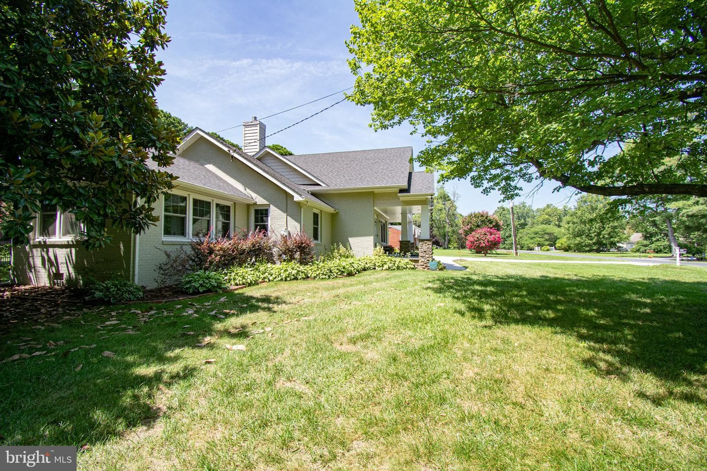 1026 Riverview Terrace photo 3