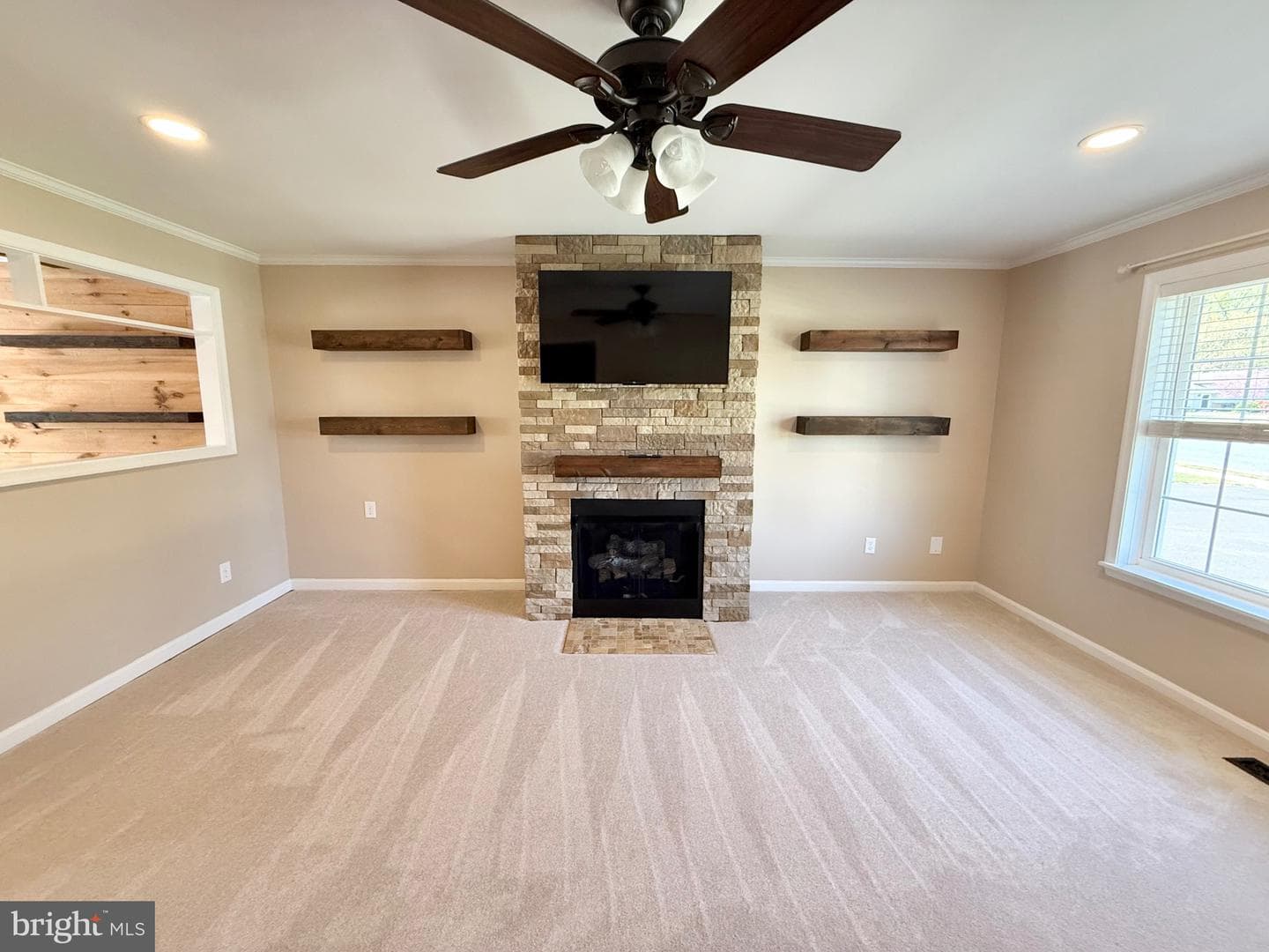 8635 Brenton Drive photo 11