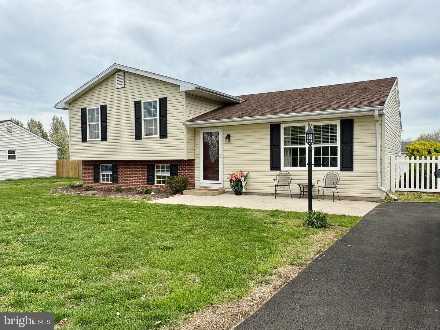 8635 Brenton Drive photo 3
