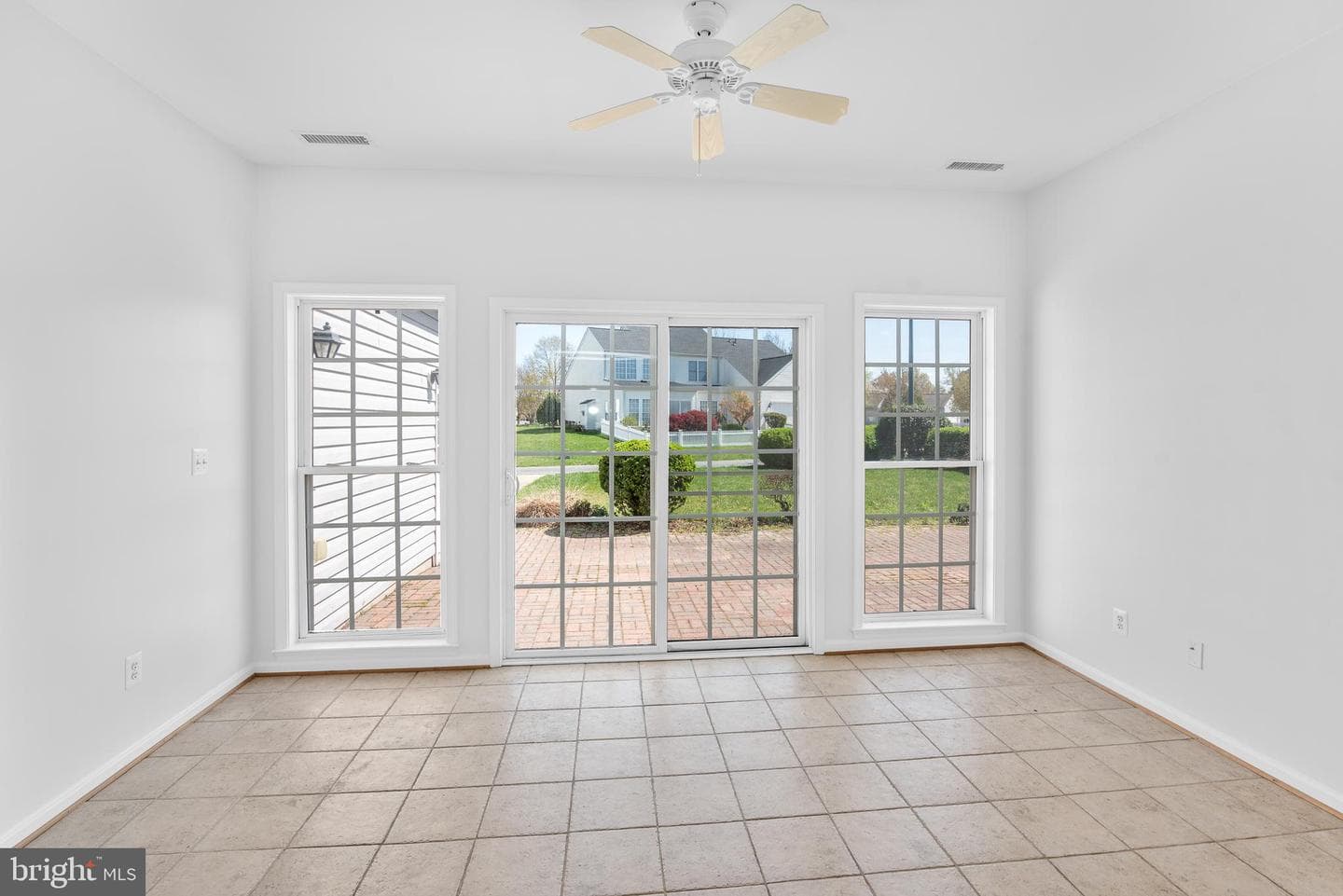 29653 Lyons Drive photo 8