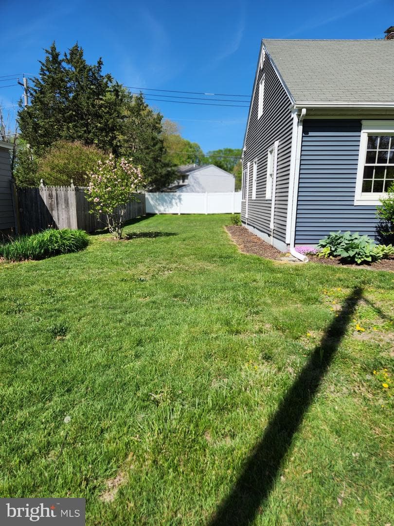 225 Wye Avenue photo 2