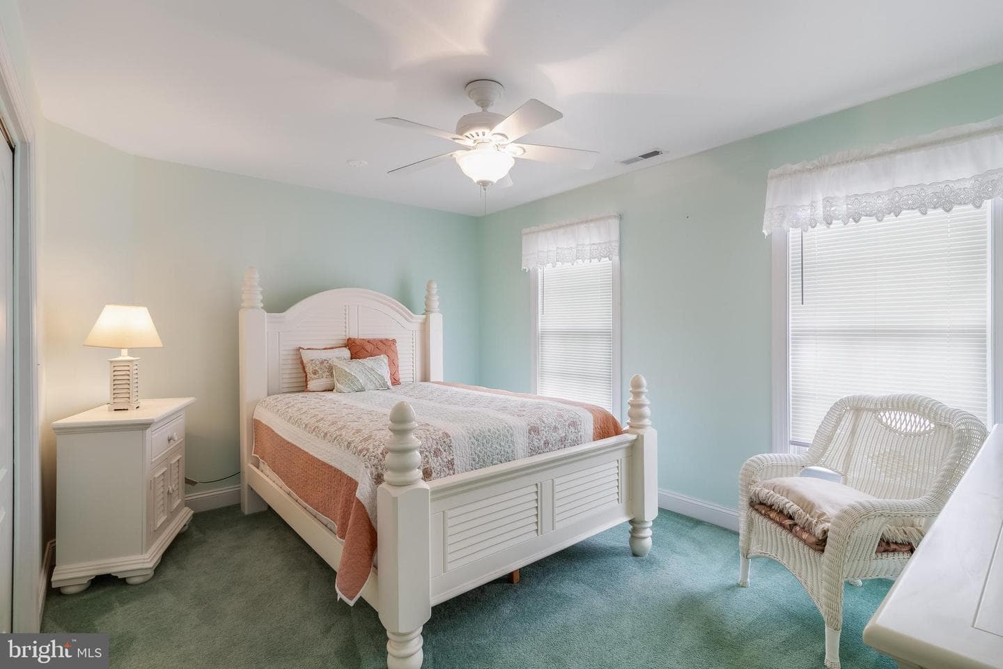 5520 Leeward Lane photo 40