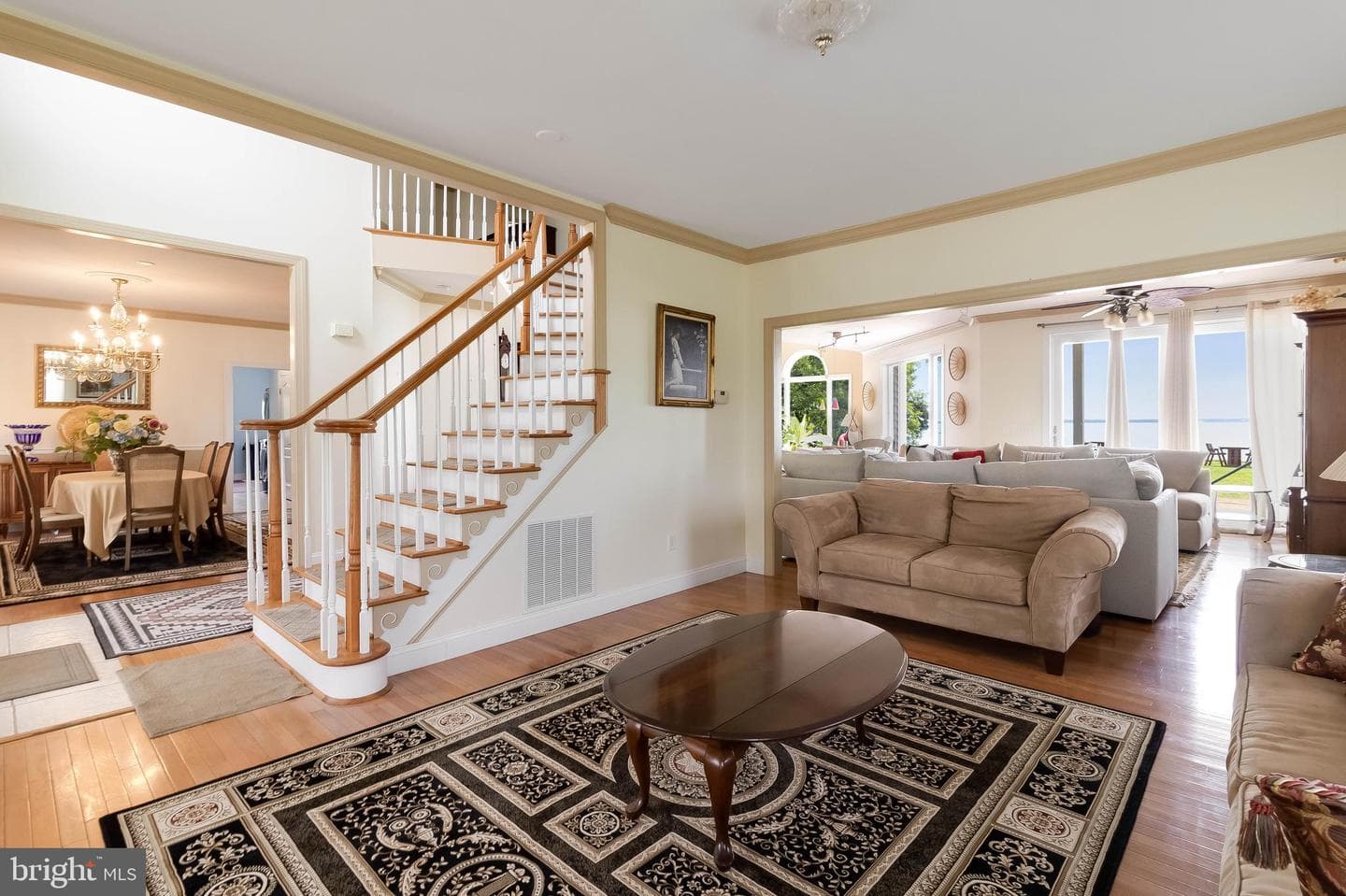 5520 Leeward Lane photo 7