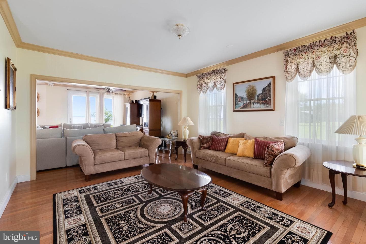 5520 Leeward Lane photo 8