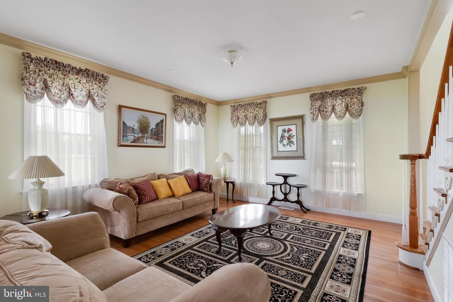 5520 Leeward Lane photo 9