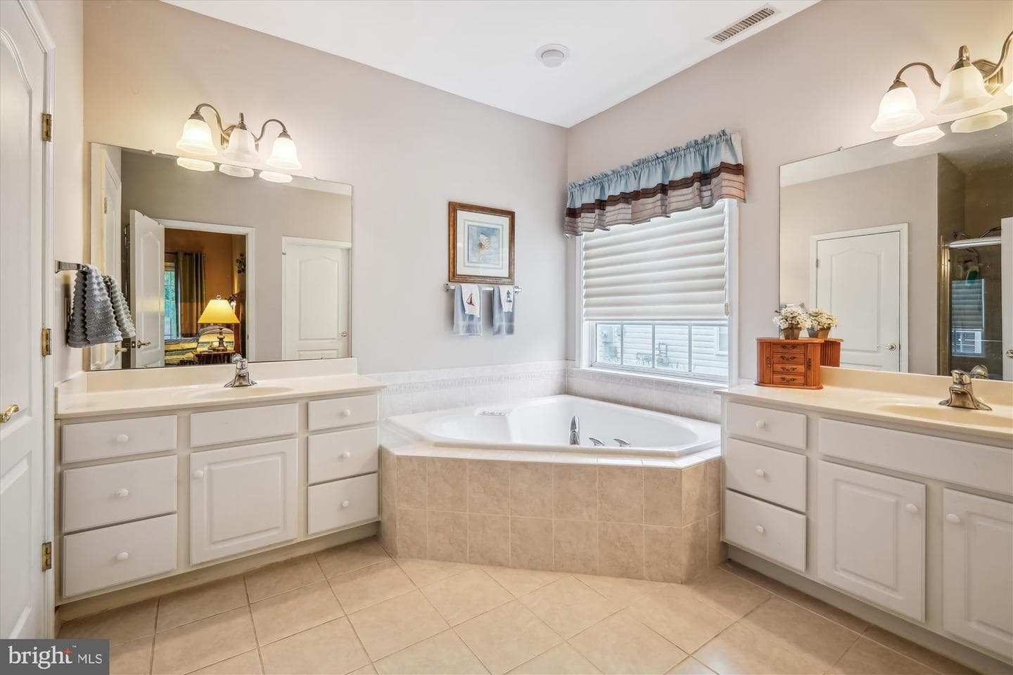 7444 Jeffreys Way photo 25