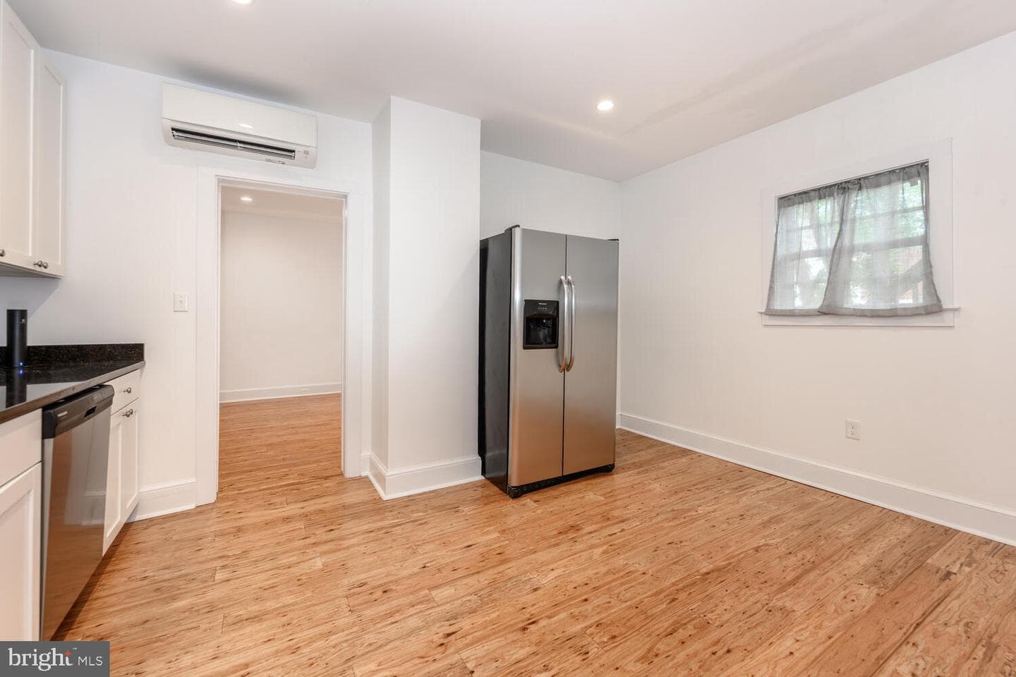 115 South Street photo 14