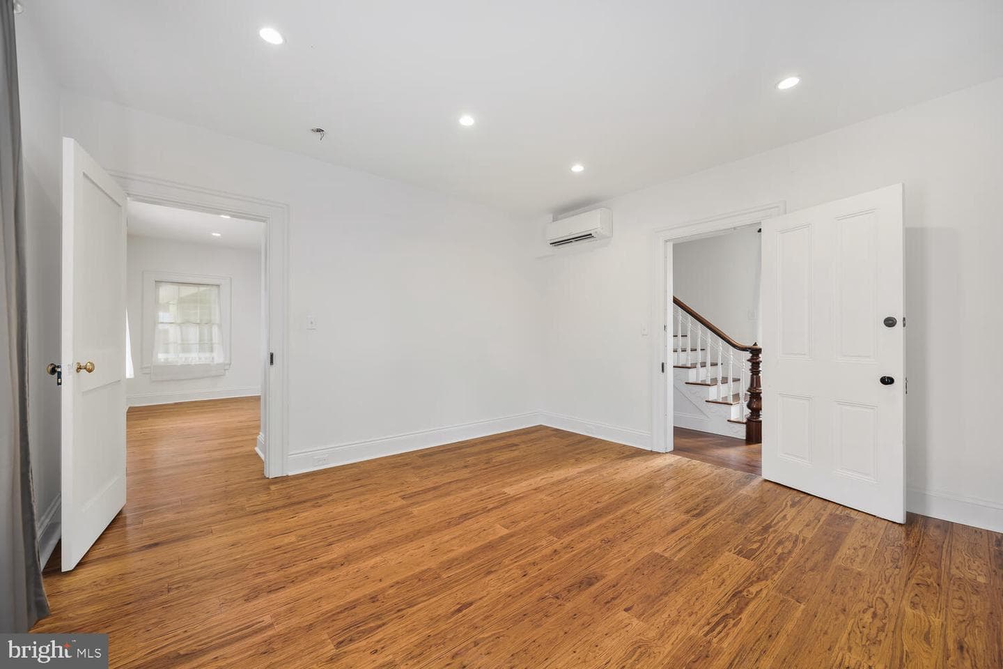115 South Street photo 24