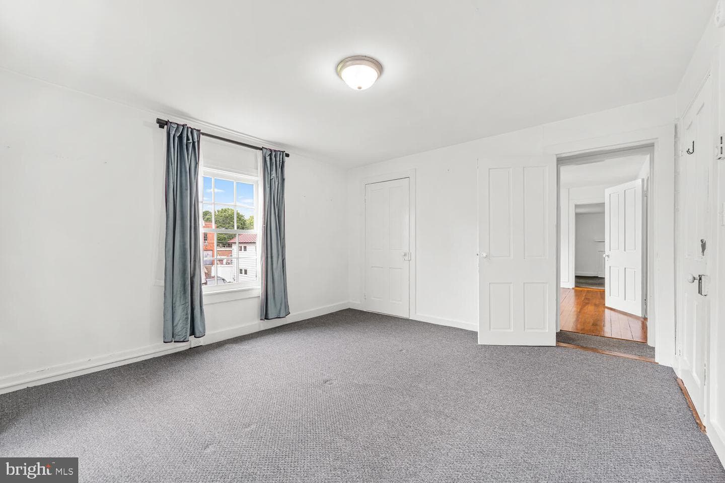 115 South Street photo 37