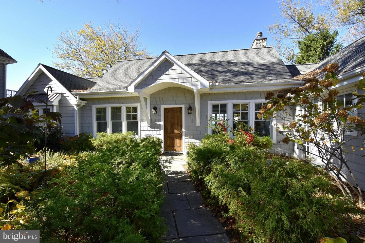 6050 Sunset Lane