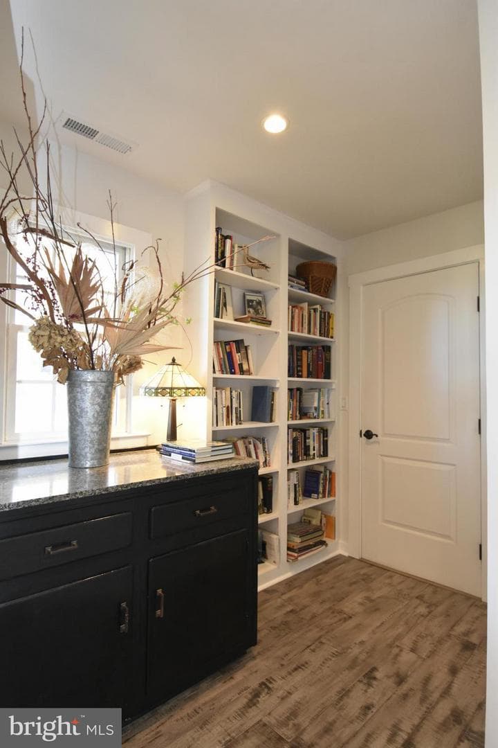 6050 Sunset Lane photo 24