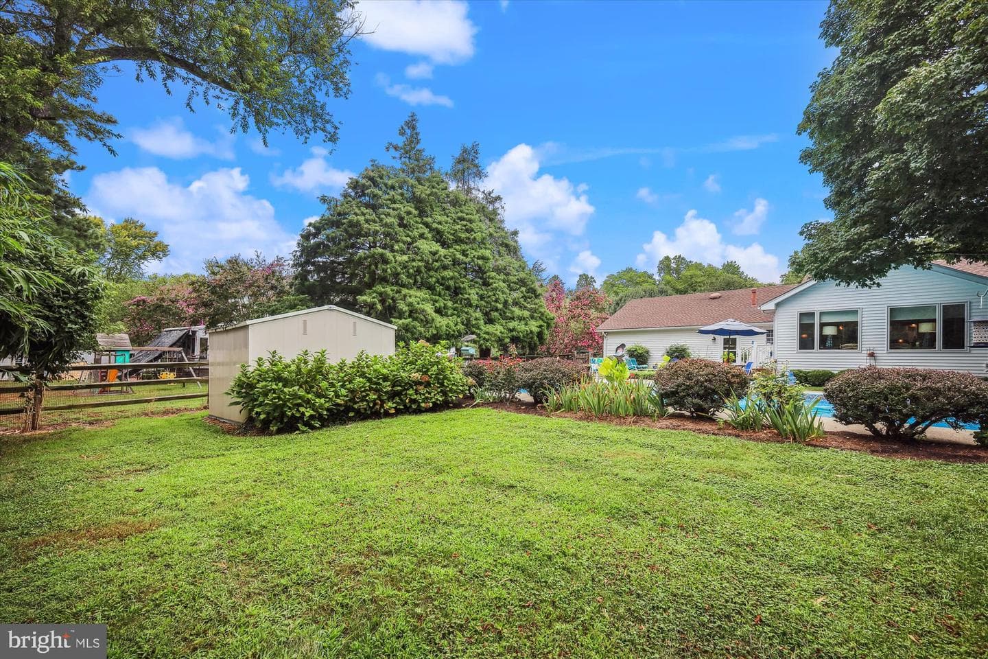 110 W Oak Avenue photo 45