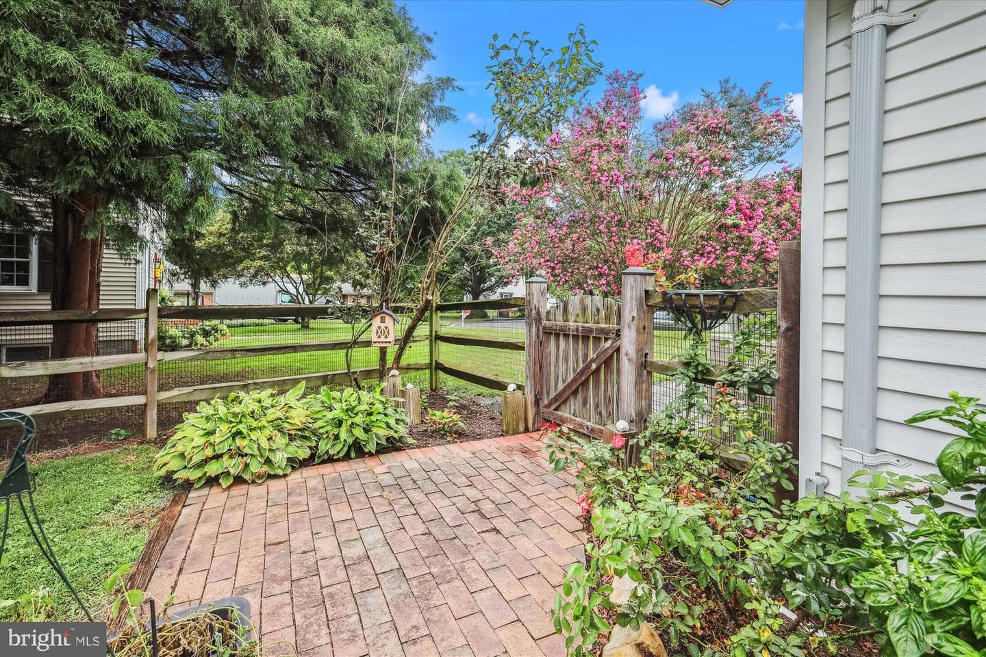 110 W Oak Avenue photo 56