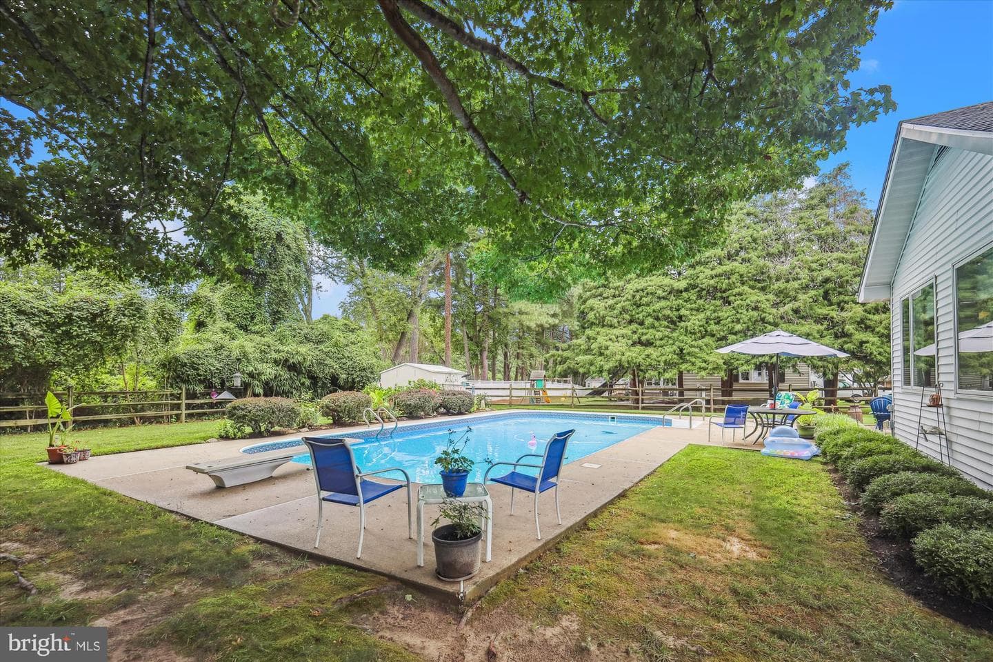 110 W Oak Avenue photo 59