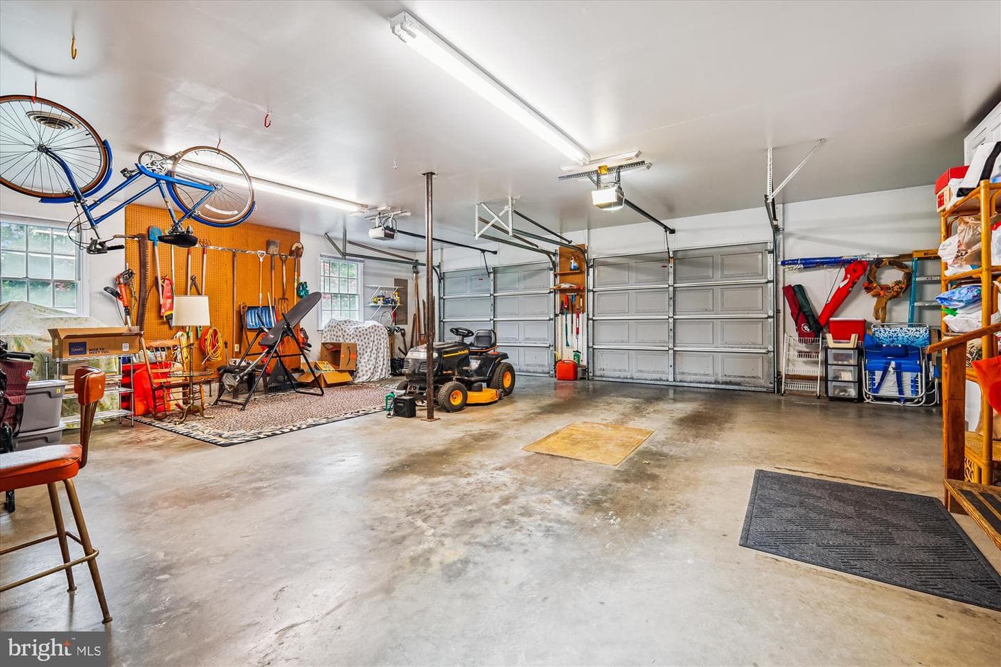 110 W Oak Avenue photo 60