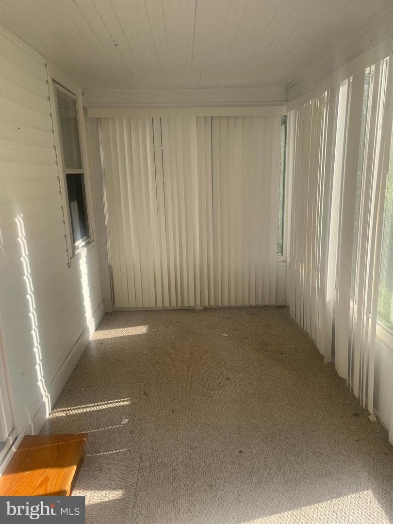 22381 Cooper Lane photo 11