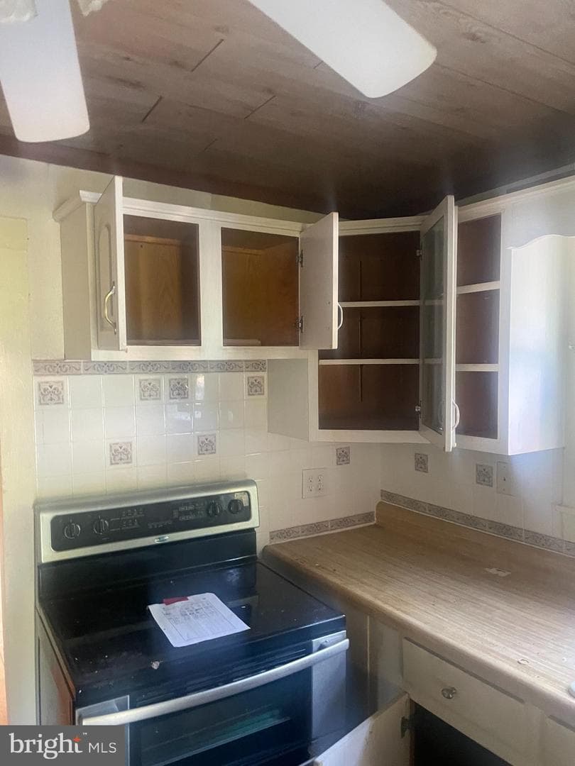 22381 Cooper Lane photo 9