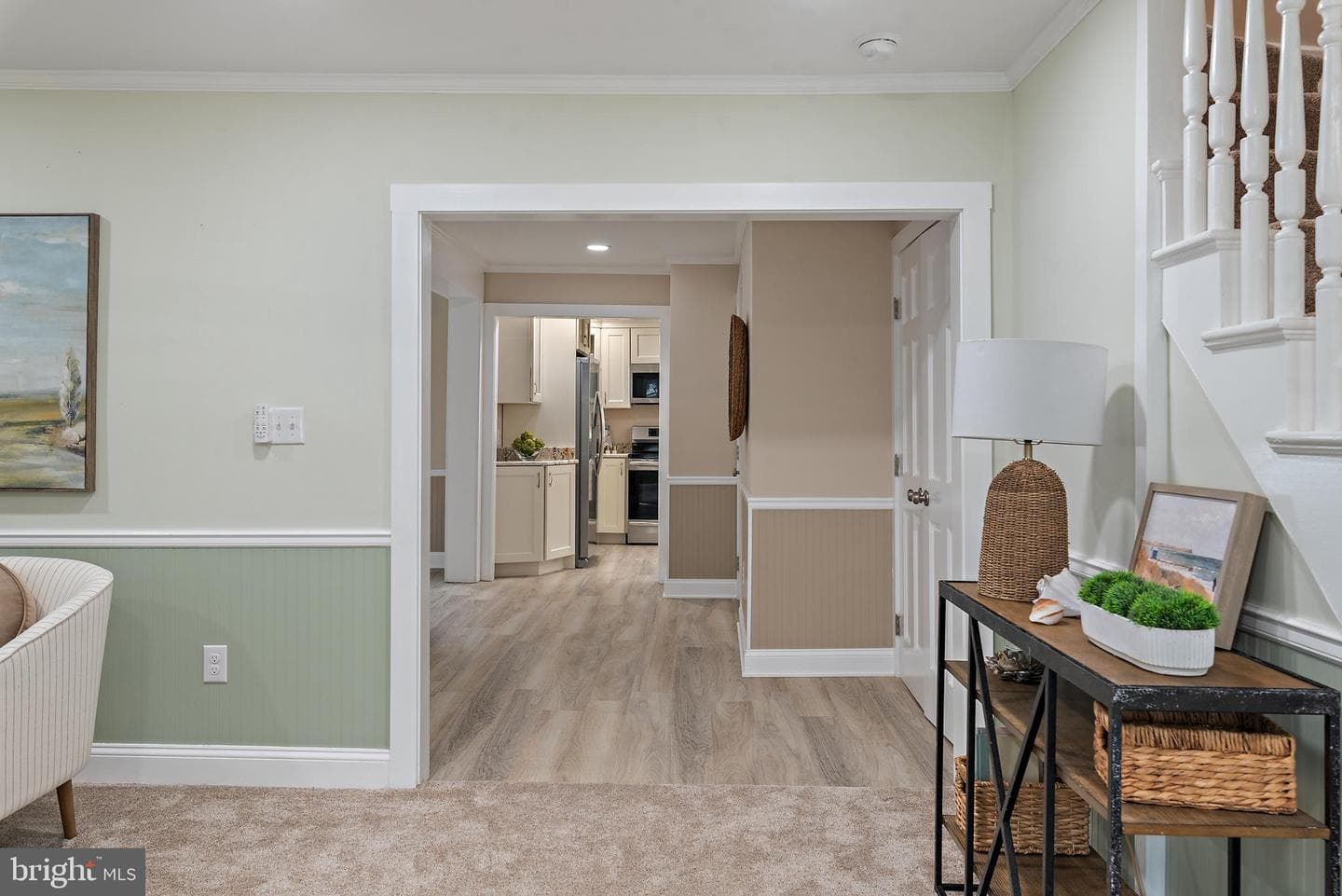 204 W Chew Avenue photo 22