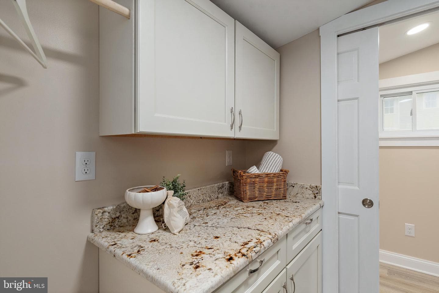 204 W Chew Avenue photo 39